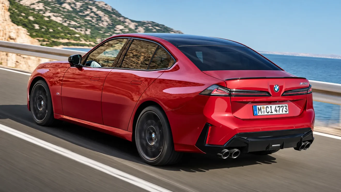 Novo BMW Série 3 2027 estreia M350 xDrive com seis cilindros, 443 cv e ...