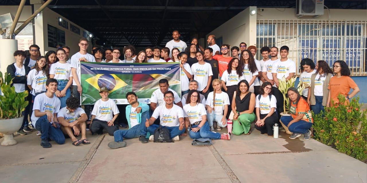 Intercâmbio entre Brasil e Guiana aproxima estudantes da ciência e da cultura na fronteira