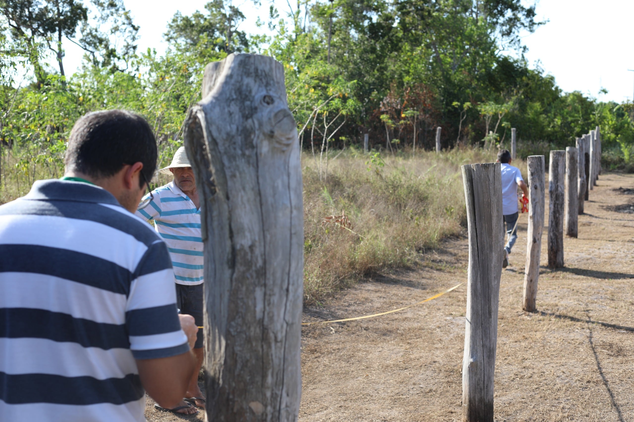 Vistoria busca delimitar área em disputa fundiária que abriga 600 moradores em Caracaraí