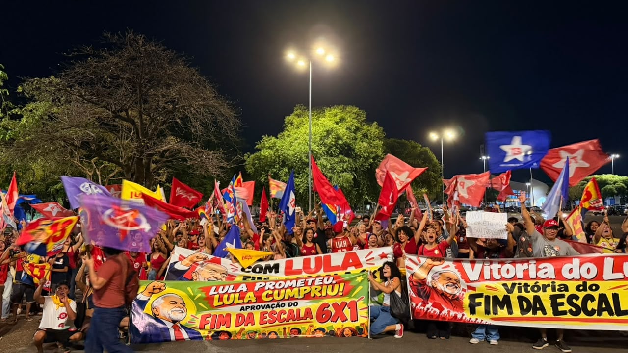 Ato de apoio a Lula reúne centenas de apoiadores em Roraima