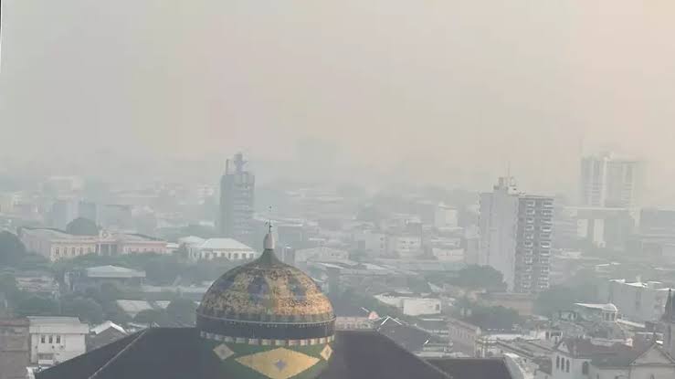 Fumaça de queimadas deixa Manaus com a pior qualidade do ar entre capitais brasileiras
