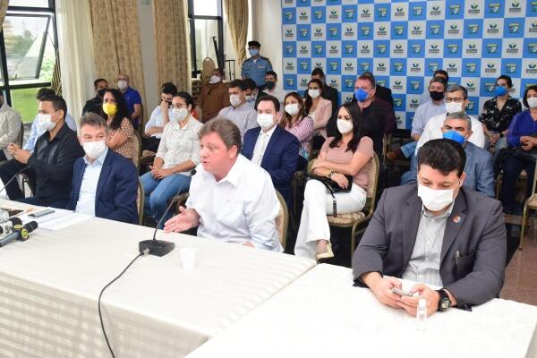 O ato foi comunicado em coletiva de imprensa, realizada na manhã deste sábado, 2, no Palácio Senador Hélio Campos (Foto: Nilzete Franco/FolhaBV)