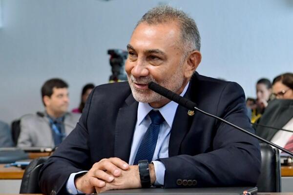 O senador Telmário oficializou pedido de uma aeronave da FAB, para realização do transporte dos EPIs para segurança pública de Roraima (Foto: Waldemir Barreto/Agência Senado) O senador Telmário oficializou pedido de uma aeronave da FAB, para realização do transporte dos EPIs para segurança pública de Roraima (Foto: Waldemir Barreto/Agência Senado)