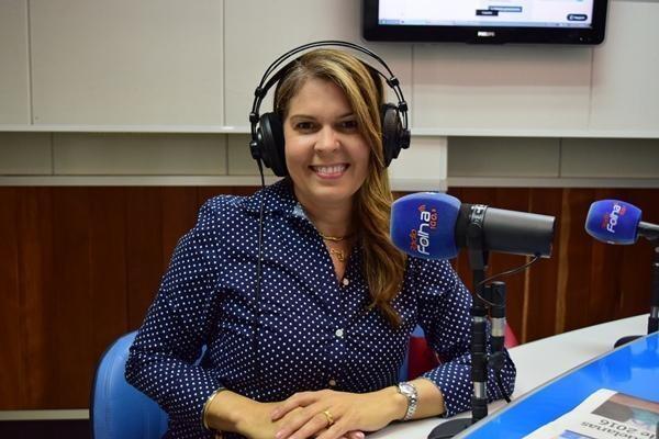 O Quem é Quem é apresentado pela radialista Cida Lacerda (Foto: Nilzete Franco/FolhaBV)