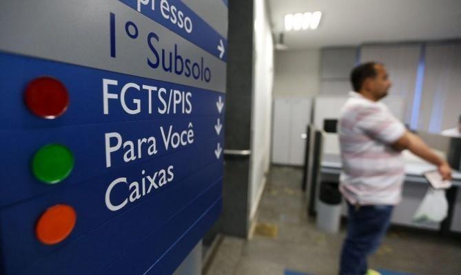 O valor pago pode chegar a até um salário mínimo (R$ 1.045, em 2020) e varia conforme o tempo de trabalho (Foto: Divulgação)