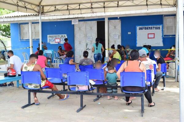 Unidades básicas de saúde em Boa Vista estão lotadas (Foto: Nilzete Franco/FolhaBV)