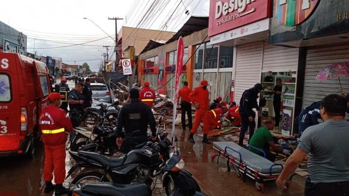 Vítimas foram atendidas pelas ambulâncias do Corpo de Bombeiros e Samu - Foto: Divulgação
