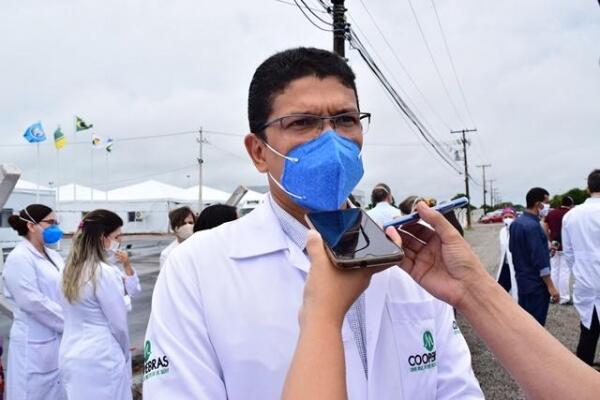 O presidente do Simed/RR, Antônio Delmiro, reforçou que a saída dos médicos se deu por conta da não flexibilização da carga horária (Foto: Nilzete Franco/FolhaBV)
