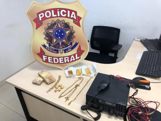 Material apreendido com o suspeito foi apresentado na sede da Polícia Federal em Roraima - Foto: Ascom/PF