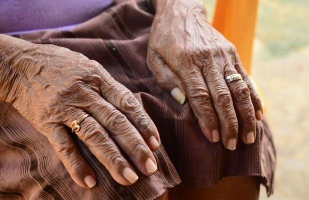 Mesmo estando entre os menos infectados, os idosos são os que mais morrem de Covid-19 (Foto: Nilzete Franco/ FolhaBV)