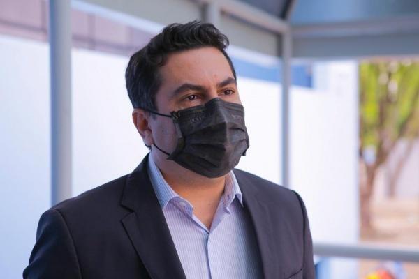 O pedido de suspensão do contrato é feito pelo conselheiro do Tribunal de Contas de Roraima, Bismarck Dias de Azevedo (Foto: Ascom/TCERR)