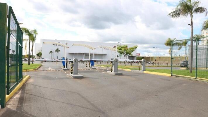 Estabelecimentos deverão adequar cancelas (Foto: Nilzete Franco / FolhaBV)