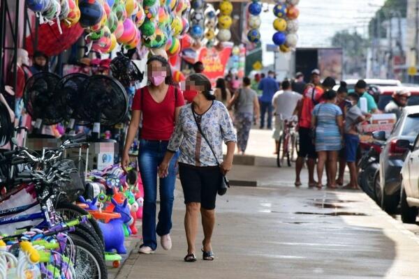Comércio retomou atividades na segunda (Foto: Nilzete Franco / FolhaBV)