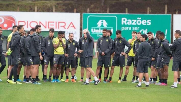 Jorge Jesus deixou o comando do Flamengo, que mira a chegada de outro europeu (Foto: Alexandre Vidal/CRF)