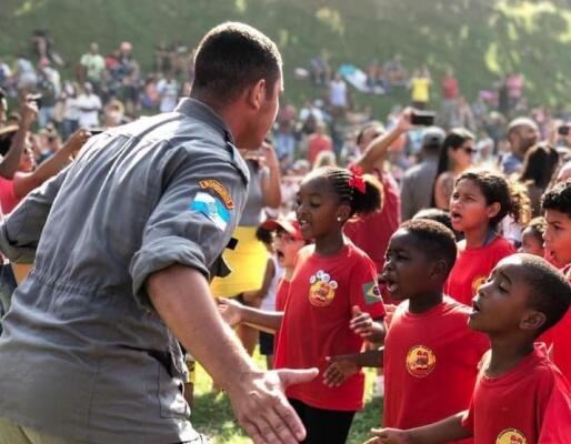 O projeto tem como missão contribuir na formação integral de crianças (Foto: Divulgação)