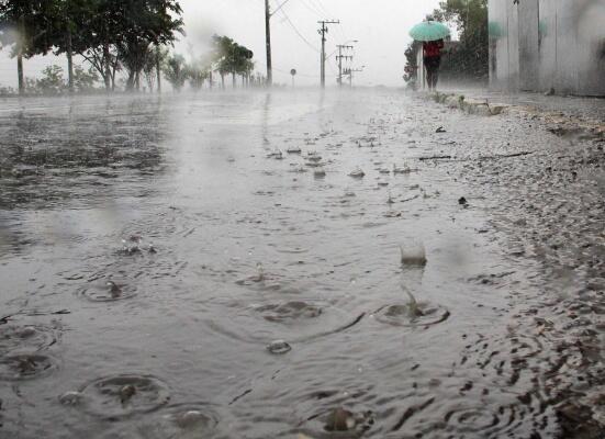A previsão é de sol com muitas nuvens durante o dia, além de períodos de nublado, com chuva a qualquer hora -  Foto: ANéia Dutra / FolhaBV