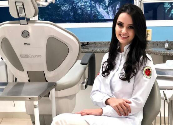 “Essa pesquisa é importante guiar dentistas e demais profissionais da saúde na prevenção contra a Covid-19”, diz Natália Saud
