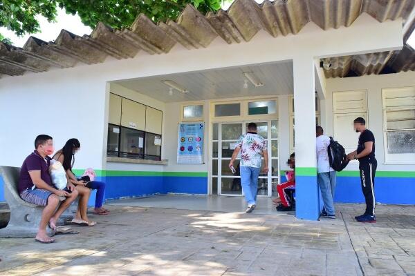 Na ficha de entrada não consta endereço ou qualquer contato telefônico (Foto: Nilzete Franco/FOlhaBV) Na ficha de entrada não consta endereço ou qualquer contato telefônico (Foto: Nilzete Franco/FOlhaBV)