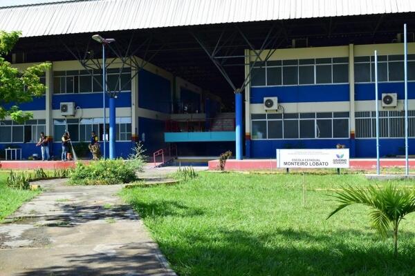 Segundo servidores as repartições públicas não estariam cumprindo as normas sanitárias recomendadas pela OMS (Foto: Nilzete Franco/FolhaBV)