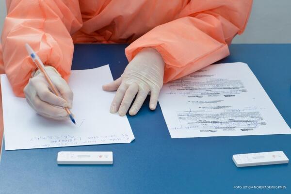 A UBS do Hospital de Campanha atende de segunda a sexta-feira, das 8h às 14h e das 14h às 18h (Foto: Divulgação)