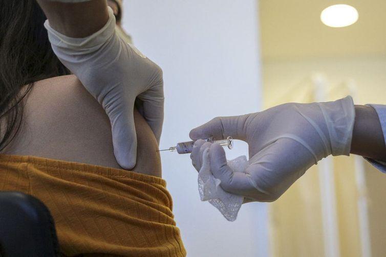 CoronaVac está na última etapa de estudos em humanos (Foto: Governo de São Paulo)