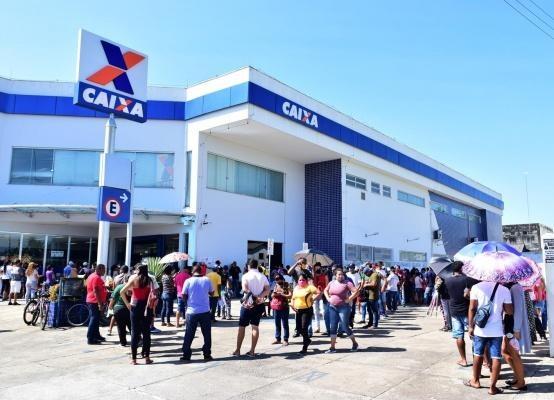 Os trabalhadores aprovados para receber os valores foram divididos em quatro grupos (Foto: Nilzete Franco/FolhaBV)