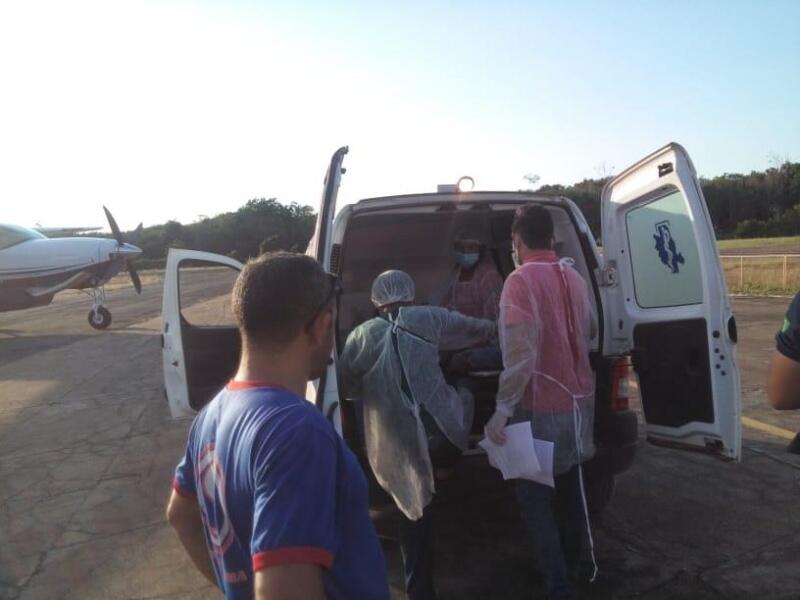 A criança foi resgatada da Aldeia Parima, em Alto Alegre e morreu antes do pouso no hangar da empresa, no Cantá - Foto: Arquivo Pessoal