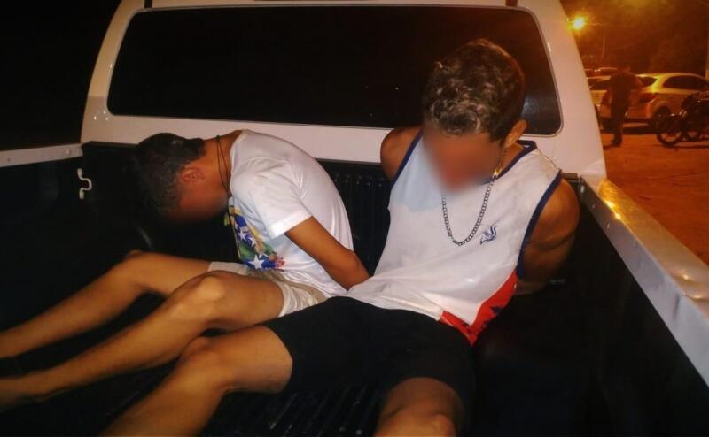 Dois homens foram presos e levados para o 5DP (Foto: Divulgação)