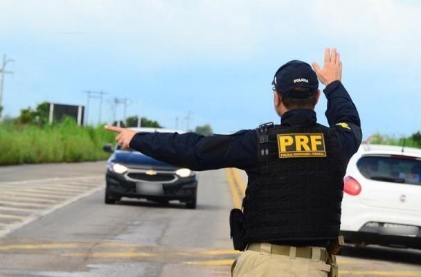 A PRF vai intensificar o policiamento ostensivo preventivo durante o feriadão (Foto: Arquivo FolhaBV)