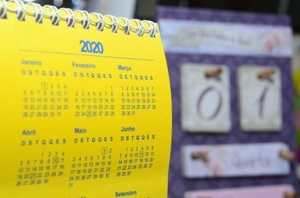 O feriado é em alusão ao dia de finados, celebrado em 2 de novembro (Foto: Arquivo FolhaBV)