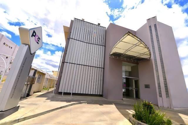 São 16 vagas com bolsa auxílio de R$ 900,00 e auxílio transporte de R$ 100,00 (Foto: Secom/RR)