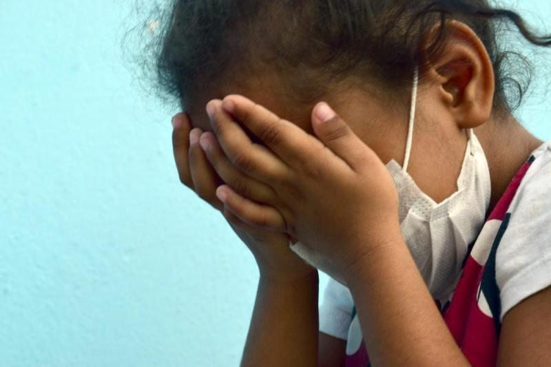 É importante que os pais fiquem atentos a qualquer mudança de comportamento e encaminhem seus filhos, o quanto antes, a um profissional. Insônia, irritabilidade e tristeza podem comprometer a saúde mental de crianças e adolescentes (Foto: Arquivo FolhaBV)