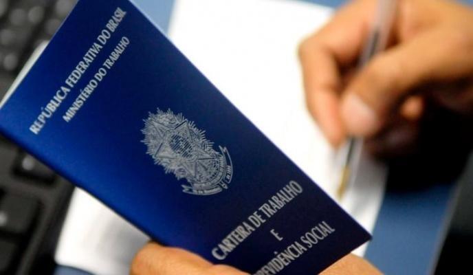 O percentual de empregados com carteira de trabalho assinada no Estado foi de 66,3% dos empregados do setor privado (Foto: Arquivo FolhaBV)