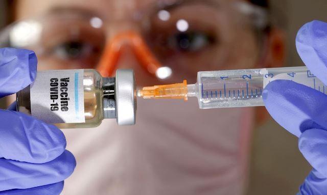 Numa primeira fase, estarão disponíveis 800 mil doses no país. (Foto: Divulgação)