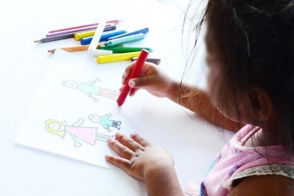 Os recursos destinados ao FECA são aplicados exclusivamente no financiamento de atividades de formação, projetos e programas voltados ao atendimento de crianças, adolescentes e suas famílias de Roraima.