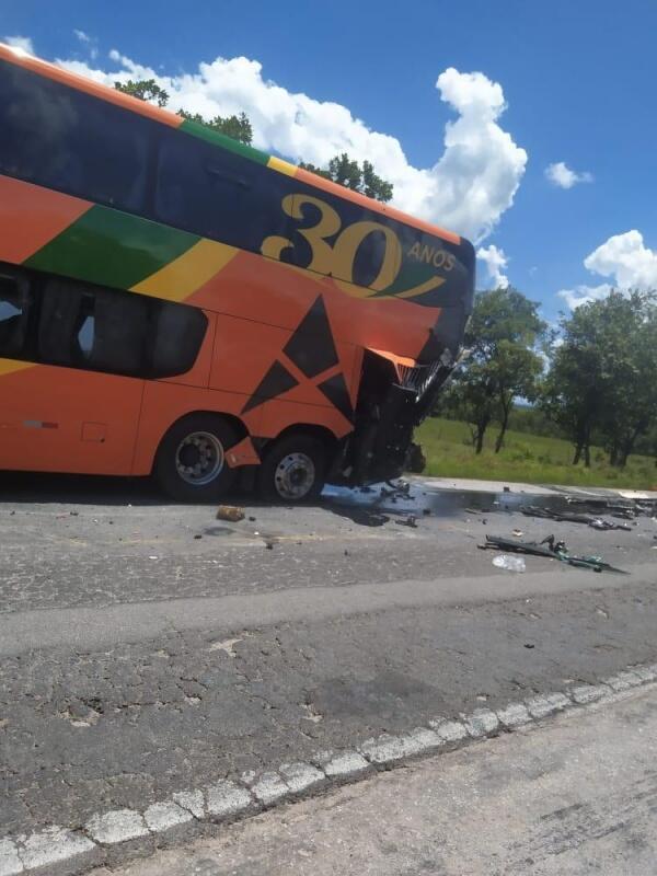 O ônibus estava a caminho de Roraima, onde seria entregue a empresa (Foto: Divulgação)