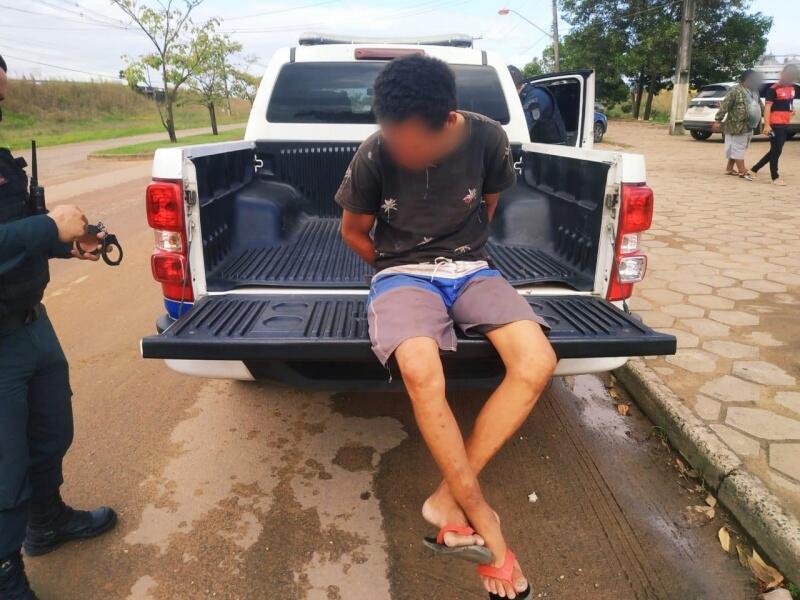 O infrator foi conduzido ao 5° Distrito Policial (Foto: Aldênio Soares)