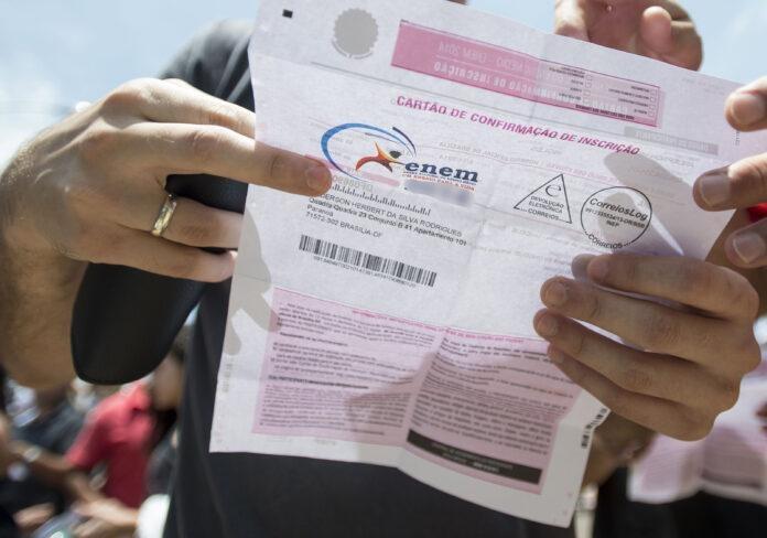 Os estudantes podem entrar no local de prova até as 13h, no horário de Brasília (Foto: Divulgação)