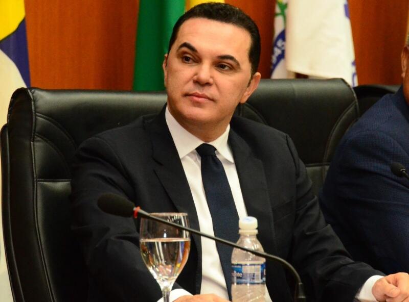 Deputado reuniu funcionários da Assembleia ligados à presidência da Casa para se despedir (Foto: Nilzete Franco/FolhaBV) Deputado reuniu funcionários da Assembleia ligados à presidência da Casa para se despedir (Foto: Nilzete Franco/FolhaBV)