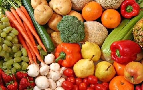 Alimentos como cebola e tomate apresentaram alta nos preços em março (Foto: Divulgação)