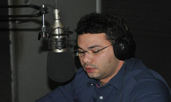 Reitor da Uerr, Regys Freitas, afirma que recursos poderiam ser melhor aplicados se fossem geridos pela instituição (Foto: Samara Cordeiro)