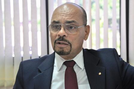Carlos Paixão também procurou esclarecer as ações realizadas pelo MP para solucionar o problema (Foto: Rodrigo Sales)