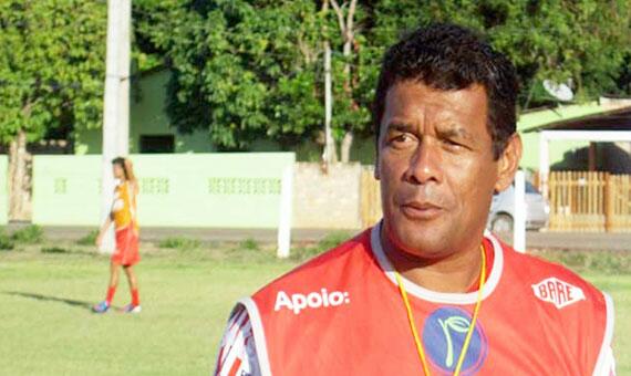 O técnico do Baré Sub-20, Cláudio Marcos (Foto: Raustman Gondim/Arquivo Folha)