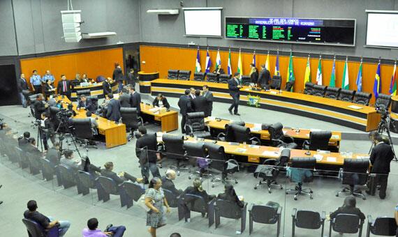 Apreciação do texto da LDO em plenário deve ocorrer hoje, depois do pedido de vistas (Foto: Arquivo/Folha)