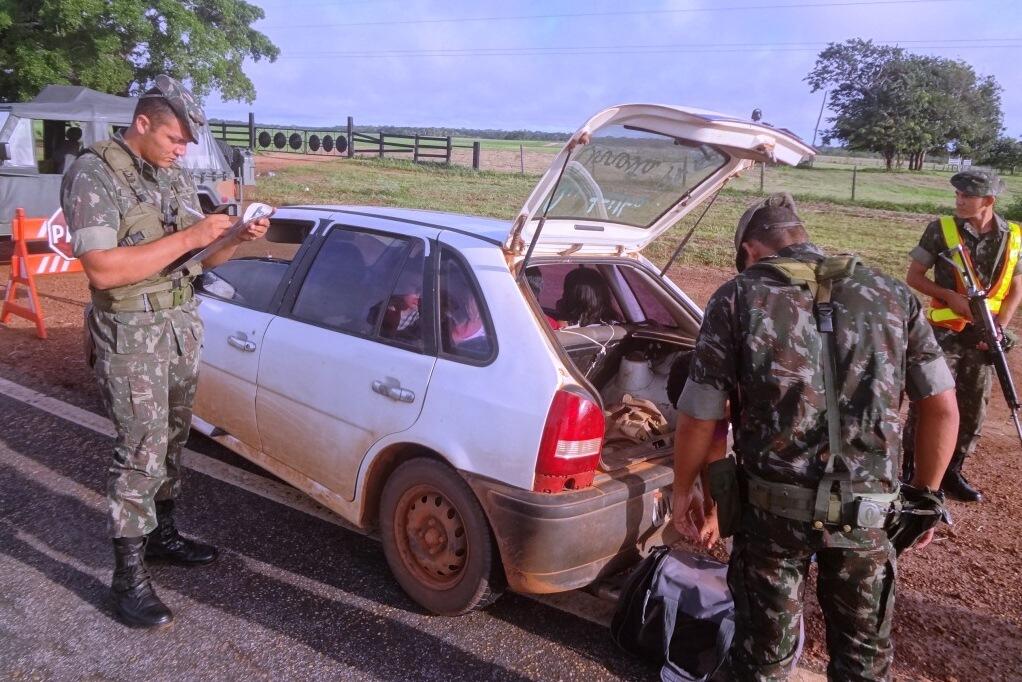 Durante o dia também ocorreram inspeções, vistorias e revistas nos Postos de Bloqueio e Controle de Estradas (Foto: Divulgação)
