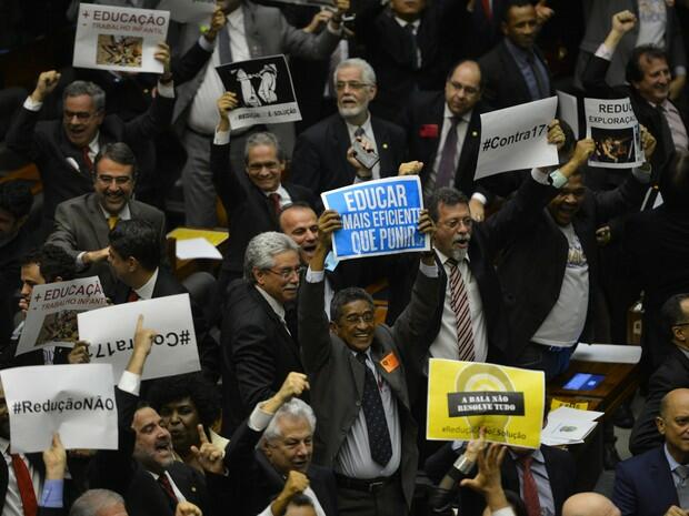 O projeto da redução da maioridade penal vinha sendo discutido na Câmara dos Deputados há 22 anos (Foto: Fabio Rodrigues)