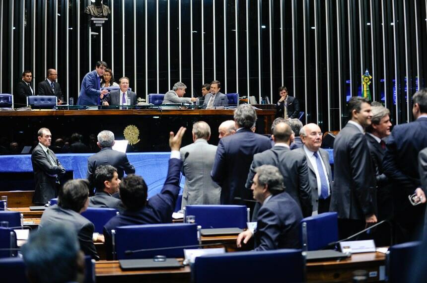 A matéria tramitava em regime de urgência – o que permite superar prazos e etapas – e recebeu 59 votos favoráveis e 5 contrários (Foto: EBC)