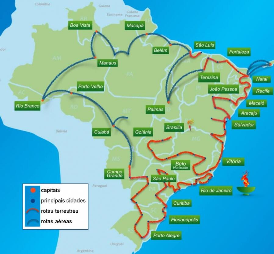 Rota da tocha olímpica prevê trajetos terrestres (traço vernmelho) e aéreos (azul)