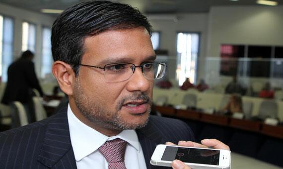 Vereador Léo Rodrigues usou termos fortes para atacar o marido da prefeita (Foto: Arquivo/Folha)