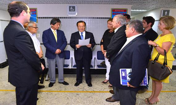 Presidente da empresa Dong Chun Moll San, Yong Sul trouxe dois projetos-piloto (Foto: Fernando Oliveira)